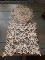 ANTIEKE KANT 19 DE EEUWS 2 STUKS BRODERIE DOEK LAP, Antiek en Kunst, Antiek | Kleding en Textiel, Ophalen of Verzenden