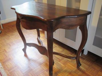 antiek/vintage  wandtafeltje beschikbaar voor biedingen