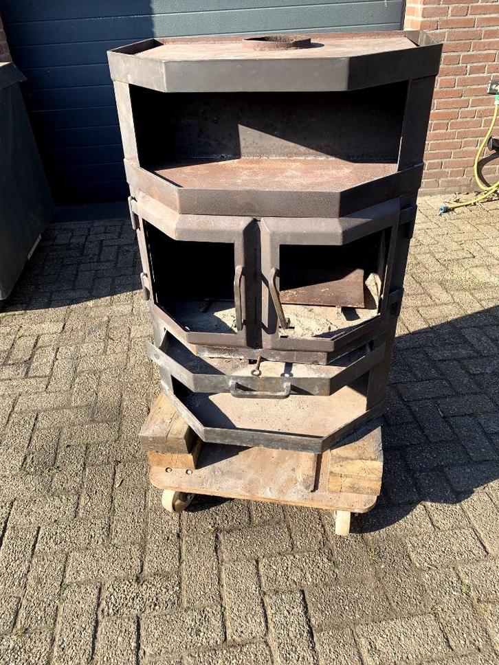 Grote houtkachel  voor onder een overkapping, Tuin en Terras, Overkappingen, Gebruikt, Ophalen