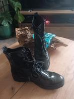 Marco Tozzi Botines, Verzenden