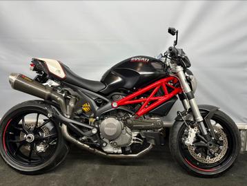 DUCATI MONSTER 796 PERFECTE STAAT*** garantie *** beschikbaar voor biedingen