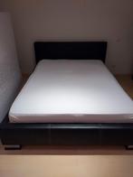 Tweepersoonsbed 140 cm matrasmaat, Huis en Inrichting, Slaapkamer | Bedden, Ophalen, Zo goed als nieuw, Zwart, 140 cm