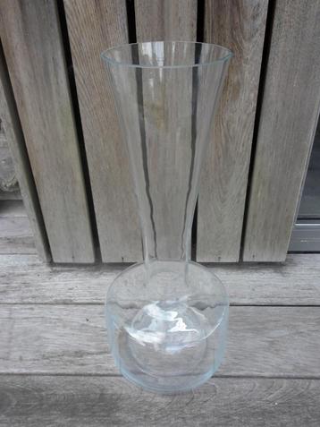 Originele grote vaas 48 x 20 cm beschikbaar voor biedingen