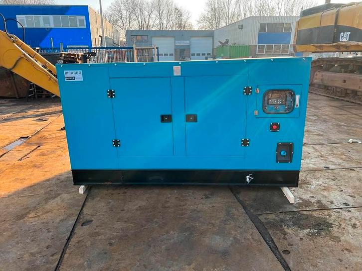 Ricardo 100kva (80KW) silent generator 3 phase 50hz 400v, Zakelijke goederen, Machines en Bouw | Aggregaten