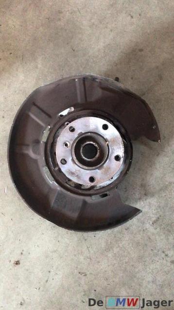Fusee linksachter BMW E87 E88 E90 E91 E92 E93 33326774807 beschikbaar voor biedingen