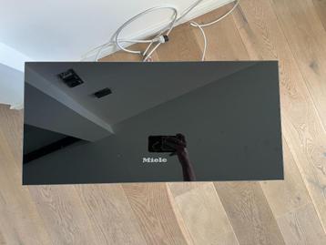 elektronische apparatuur beschikbaar voor biedingen