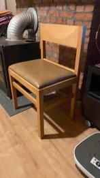 Houten stoelen, Ophalen, Gebruikt