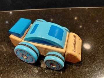 Voiture à construire en bois beschikbaar voor biedingen