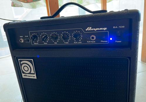 Ampeg BA-108V2 basscombo.Perfecte staat.Slechts 50h gespeeld, Musique & Instruments, Amplis | Basse & Guitare, Comme neuf, Guitare basse