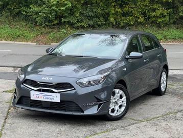 Kia Ceed 1.0 T-GDI Essence 12/2022 GARANTIE/Caméra/CarPlay beschikbaar voor biedingen