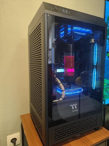 COSTUM PC hardtube gold black optioneel oled screen beschikbaar voor biedingen