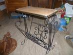 VINTAGE METALEN KRANTENHOUDER, Ophalen
