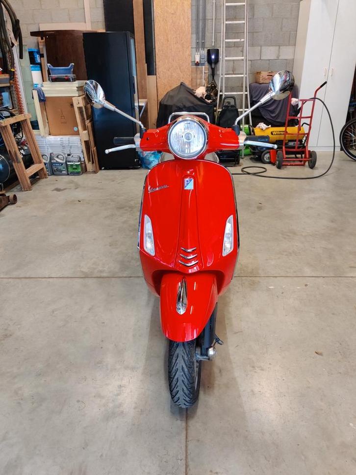 Mooie Vespa primavera met weinig km, Fietsen en Brommers, Brommers | Vespa, Gebruikt, Overige modellen, Klasse B (45 km/u), Ophalen