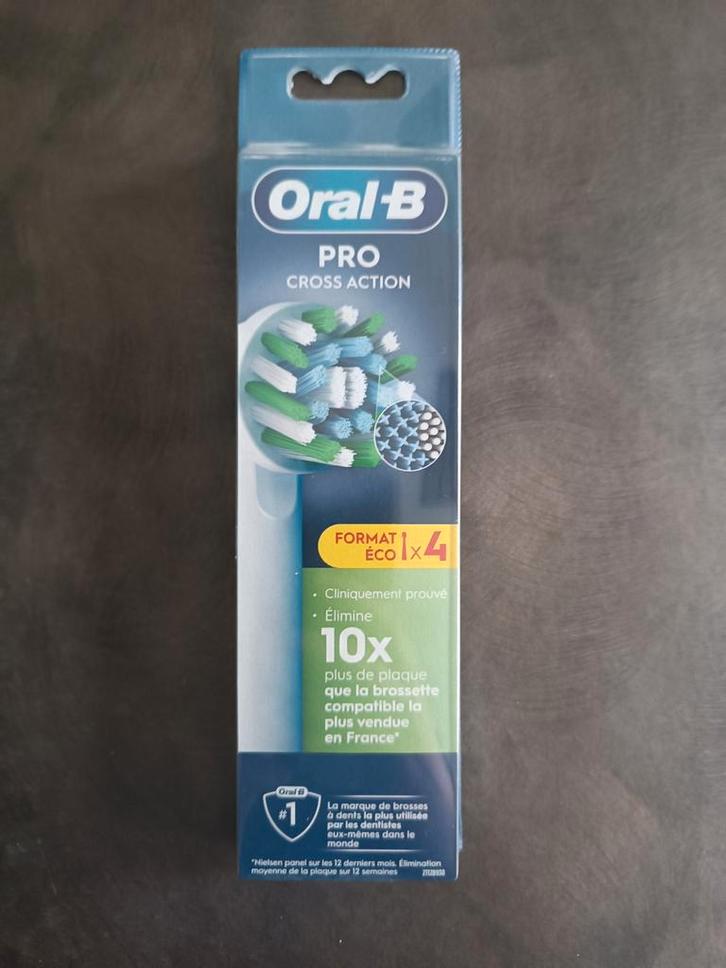 Oral-B cross action / 4 brossettes (neuf), Bijoux, Sacs & Beauté, Beauté | Soins de la bouche, Neuf, Tête de brosse, Enlèvement