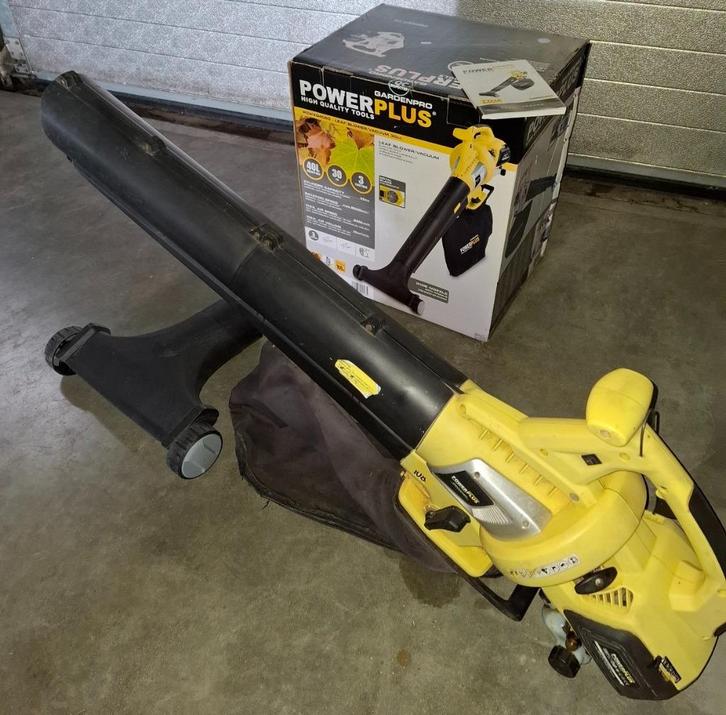 Bladblazer Powerplus, benzine, Tuin en Terras, Bladblazers, Gebruikt, Handgedragen, Benzine, Met opvangzak, Met versnipperfunctie