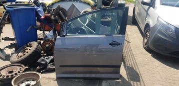 VW GOLF V  PLUS  PORTIER LINKS VOOR BJ 2007 beschikbaar voor biedingen