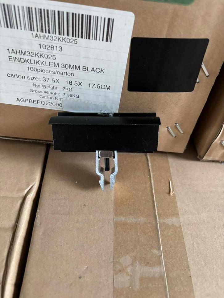 Allimex Eindklikklemmen 30mm Zwart, Doe-het-zelf en Bouw, Zonnepanelen en Toebehoren, Nieuw, Overige typen, Ophalen