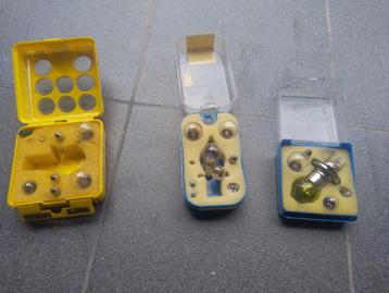 Boites ampoules vieilles voitures, Enlèvement, Utilisé