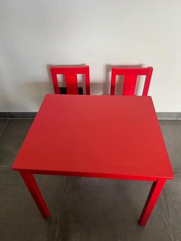 Ikea Kritter kindertafel met 2 stoeltjes