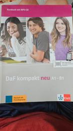DaF kompakt neu A1-B1 Kursbuch mit MP3-CD, Ophalen of Verzenden, Zo goed als nieuw, Hogeschool, Klett