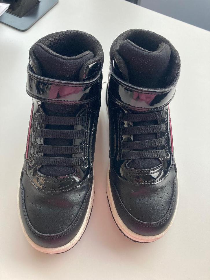 Nieuwe Sneakers Meisje - Maat 32, Enfants & Bébés, Vêtements enfant | Chaussures & Chaussettes, Comme neuf, Autres types, Fille