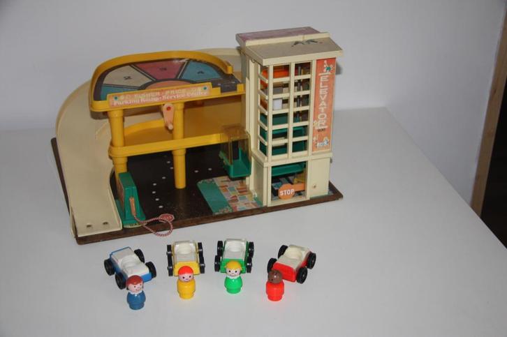 Vintage little people garage parking + accessoires * 1970, Kinderen en Baby's, Speelgoed | Fisher-Price, Gebruikt, Speelset, Verzenden