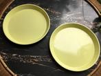 2 plateaux de service vintage en métal émaillé jaune pastel, Enlèvement ou Envoi