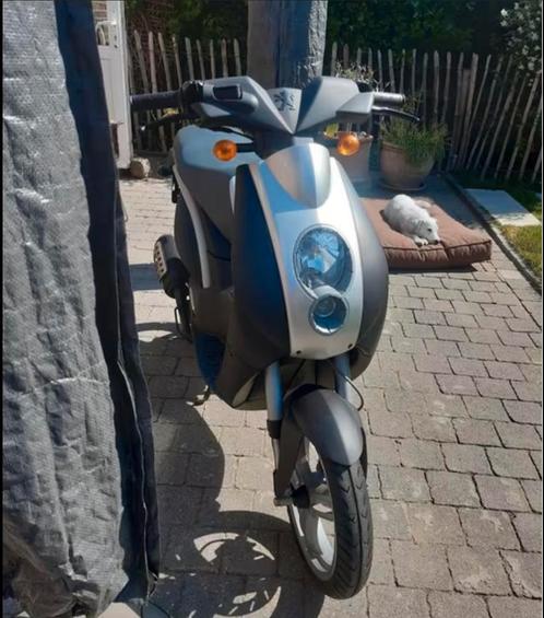 Peugeot Ludix A, Fietsen en Brommers, Snorfietsen en Snorscooters, Gebruikt, Peugeot, Benzine, Ophalen