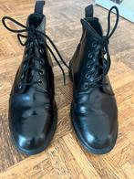 Boots Dr Martens, Enfants & Bébés, Vêtements enfant | Chaussures & Chaussettes, Comme neuf