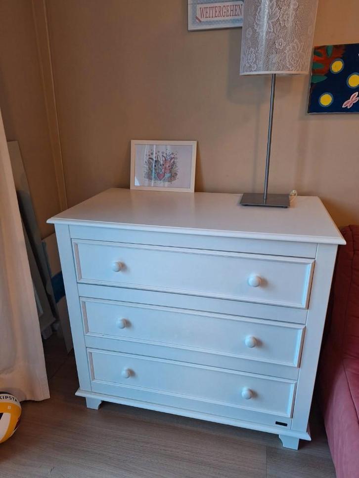 Commode / Table de linge Pericles - A vendre rapide, Enfants & Bébés, Chambre d'enfant | Commodes & Armoires, Utilisé, Commode