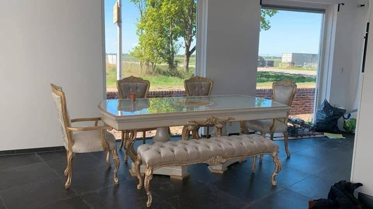 Nieuwe Barok meubels Eetkamer Woonkamer, Antiek en Kunst, Antiek | Meubels | Tafels, Ophalen of Verzenden