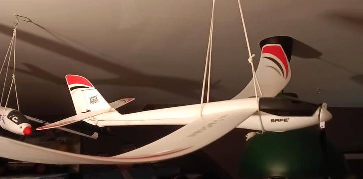 E flite radian, Hobby en Vrije tijd, Modelbouw | Radiografisch | Vliegtuigen, Gebruikt, Ophalen of Verzenden
