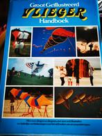 Groot geïllustreerd vlieger handboek (strandvlieger) 1978, Ophalen of Verzenden, Zo goed als nieuw