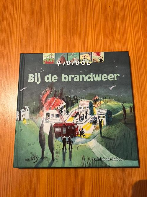 S. Baussier - Bij de brandweer, Livres, Livres pour enfants | Jeunesse | Moins de 10 ans, Comme neuf, Enlèvement ou Envoi