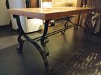 Authentieke salontafel met smeedijzeren poten, Antiek en Kunst, Ophalen