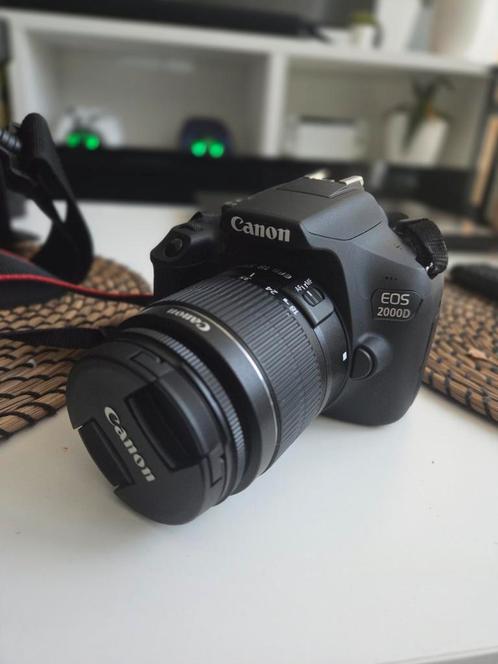Canon camera eos 2000D met lens, tas en statief, Audio, Tv en Foto, Fotocamera's Digitaal, Zo goed als nieuw, Canon, Ophalen