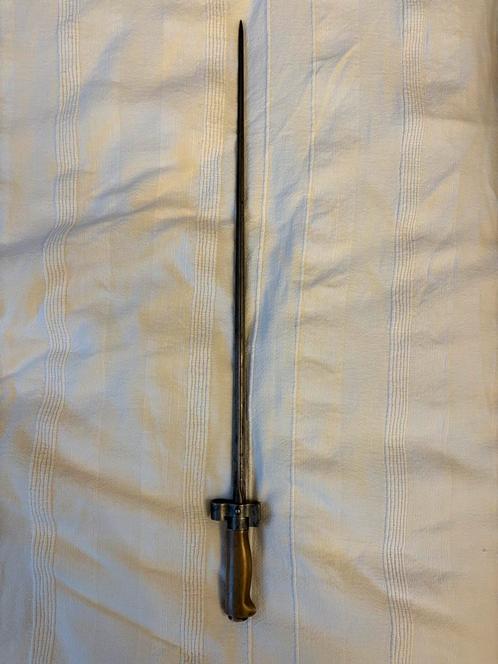 Baïonnette suédoise Mauser modèle 1896 – laiton – numérotée, Verzamelen, Militaria | Algemeen, Ophalen