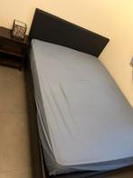 Lit + matelas + 2 tables de chevets (vendu), Ophalen, Zo goed als nieuw