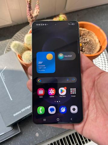 Samsung galaxy s25 edge 256 gb New à vendre ou à échanger beschikbaar voor biedingen