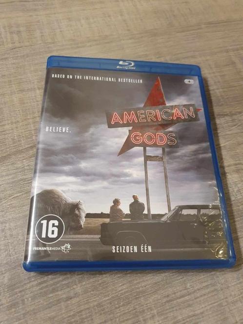 Blu-Ray American Gods Seizoen 1 & 2, CD & DVD, Blu-ray, Comme neuf, TV & Séries télévisées, Enlèvement ou Envoi