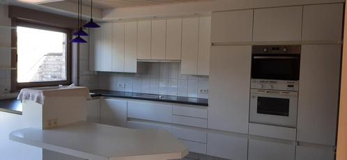Keuken - gratis, Huis en Inrichting, Keuken | Complete keukens, Gebruikt, U-keuken, Wit, Kunststof, Greeploos, Ophalen