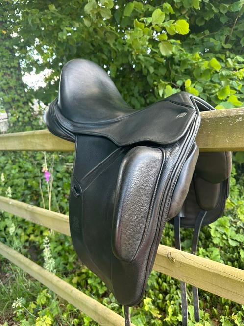Prachtig fairfax zadel!, Dieren en Toebehoren, Paarden en Pony's | Zadels, Zo goed als nieuw, Dressuur, Ophalen of Verzenden