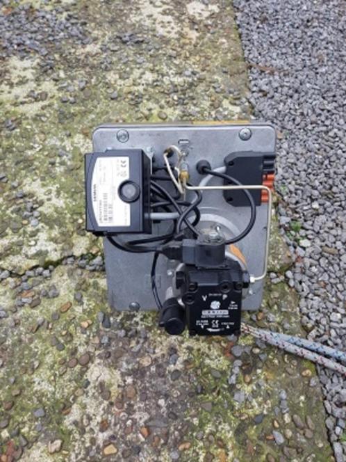 mazoutbrander golling 40kw, Doe-het-zelf en Bouw, Verwarming en Radiatoren, Ophalen