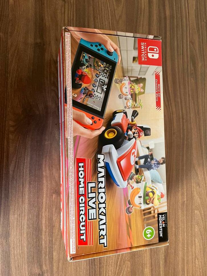 Mario Kart Live : Home Circuit — Nintendo Switch, Consoles de jeu & Jeux vidéo, Consoles de jeu | Nintendo Switch, Comme neuf