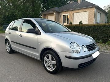 VW Polo 1.2 essence / 99.000km / 1er main / CT ok, Autos, Argent ou Gris, Achat, Electronic Stability Program (ESP), 5 portes