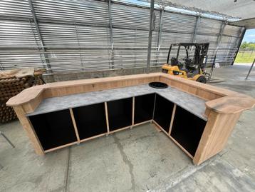 Bar in eikenhout beschikbaar voor biedingen