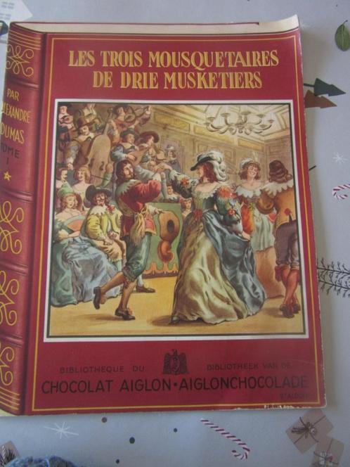 Vintage Album de drie musketiers (1940-1949), Verzamelen, Overige Verzamelen, Ophalen of Verzenden
