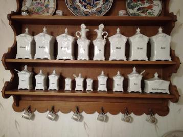 grande collection de bocaux de rangement en porcelaine de Ba