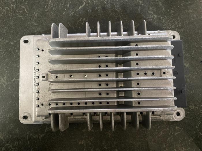 Amplificateur radio d'un Audi A3, Autos : Pièces & Accessoires, Électronique & Câbles, Audi, Utilisé, 3 mois de garantie, Enlèvement ou Envoi