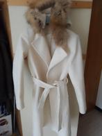 Beau manteau dame t l, Ophalen